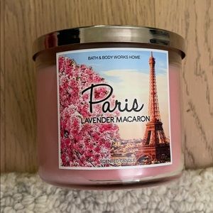 Bath & Body Works Paris Lavender Macaron Candle
